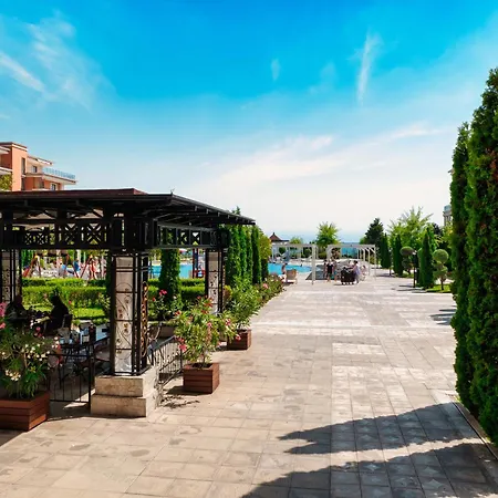 Апартаменты Prestige D'azur *